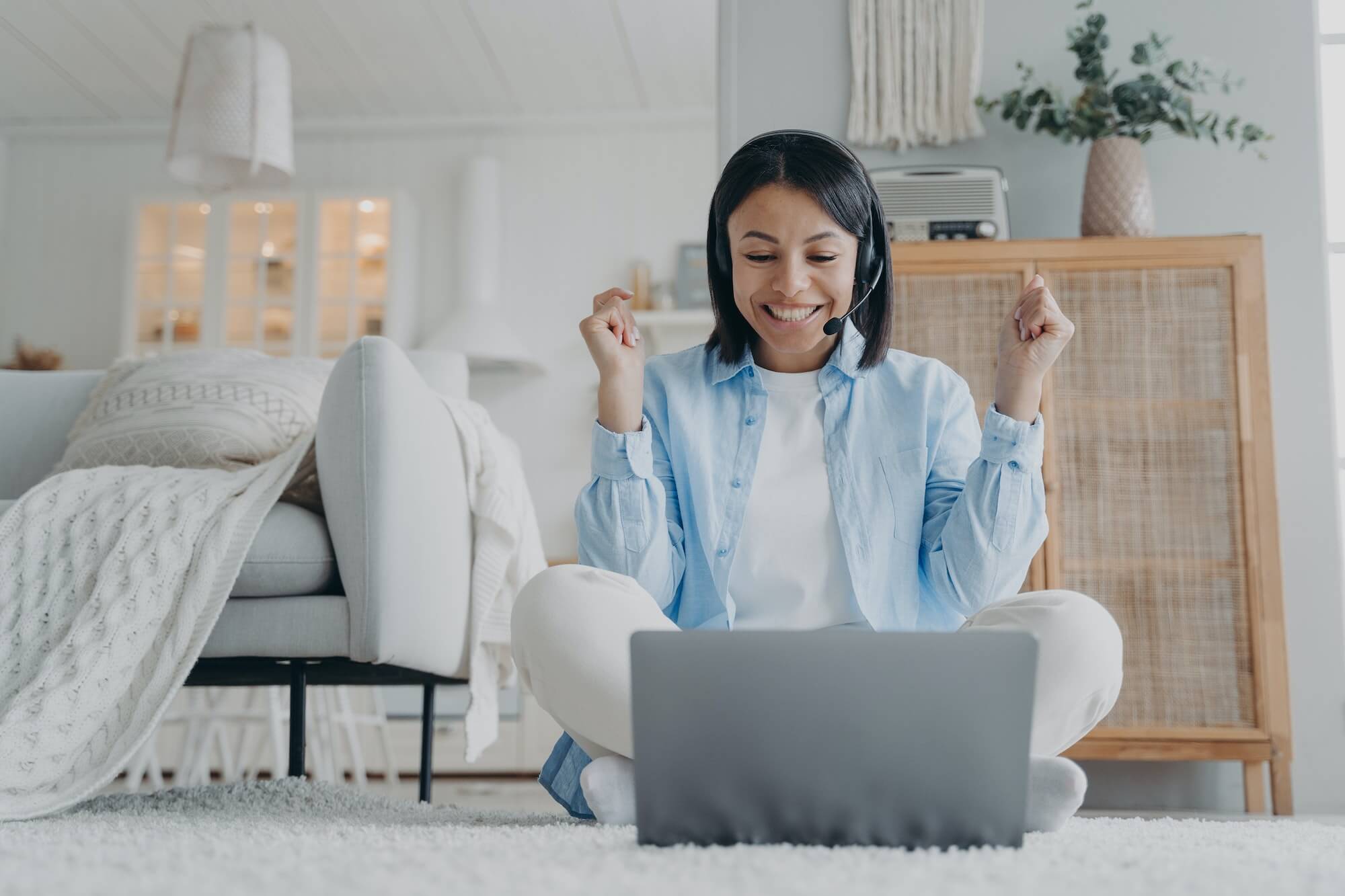 Découvre notre accompagnement entrepreneurial personnalisé pour transformer tes idées en business rentable, tout en préservant ton équilibre de vie.